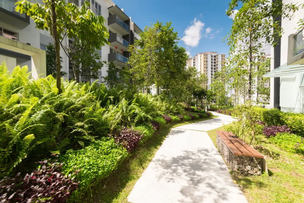 Création d'espaces verts à Verneuil d'Avre et d'Iton